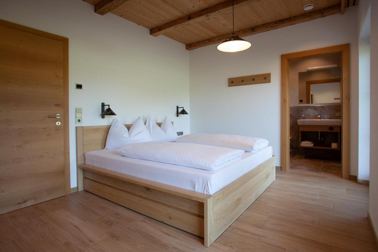 Peil Highend-Basic Apartments San Candido Esterno foto
